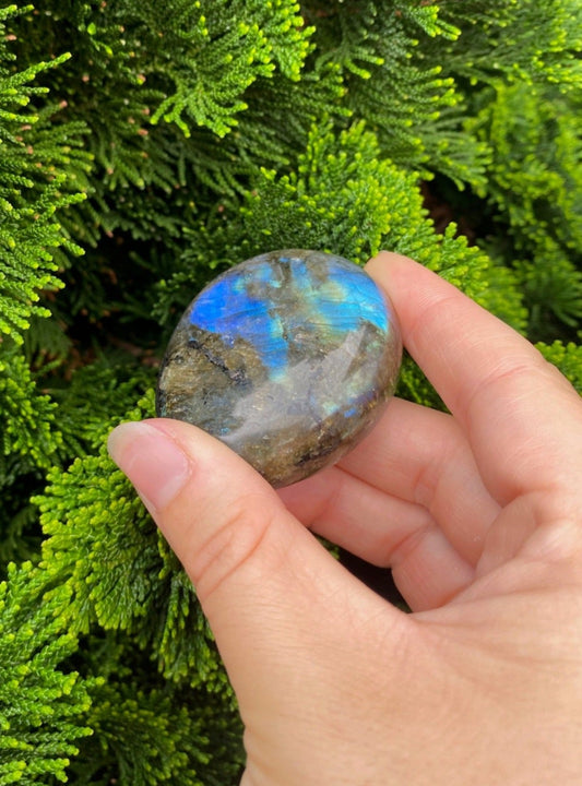 Labradorite Palmstones